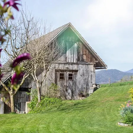 Nuova Via Holiday home *